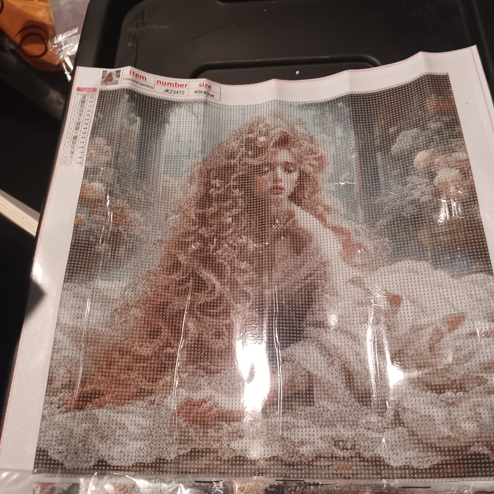 Sexy Woman In White Diamond Art Painting Kit 40x40